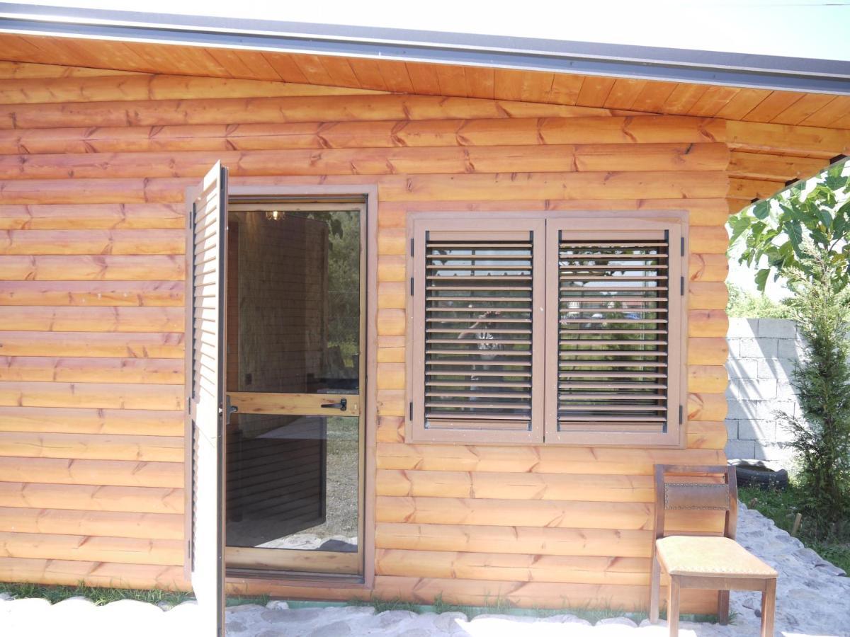 Windmill Shkodra Gesthouse Camping & Grill Eksteriør bilde