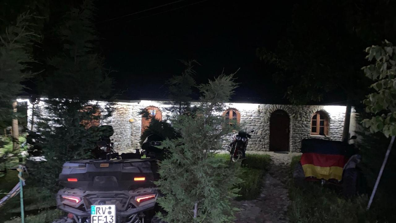 Windmill Shkodra Gesthouse Camping & Grill Eksteriør bilde