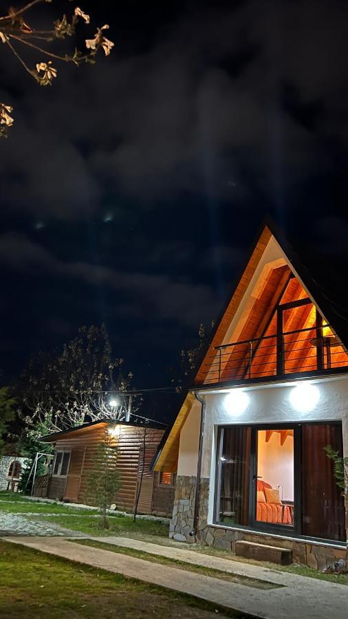 Windmill Shkodra Gesthouse Camping & Grill Eksteriør bilde