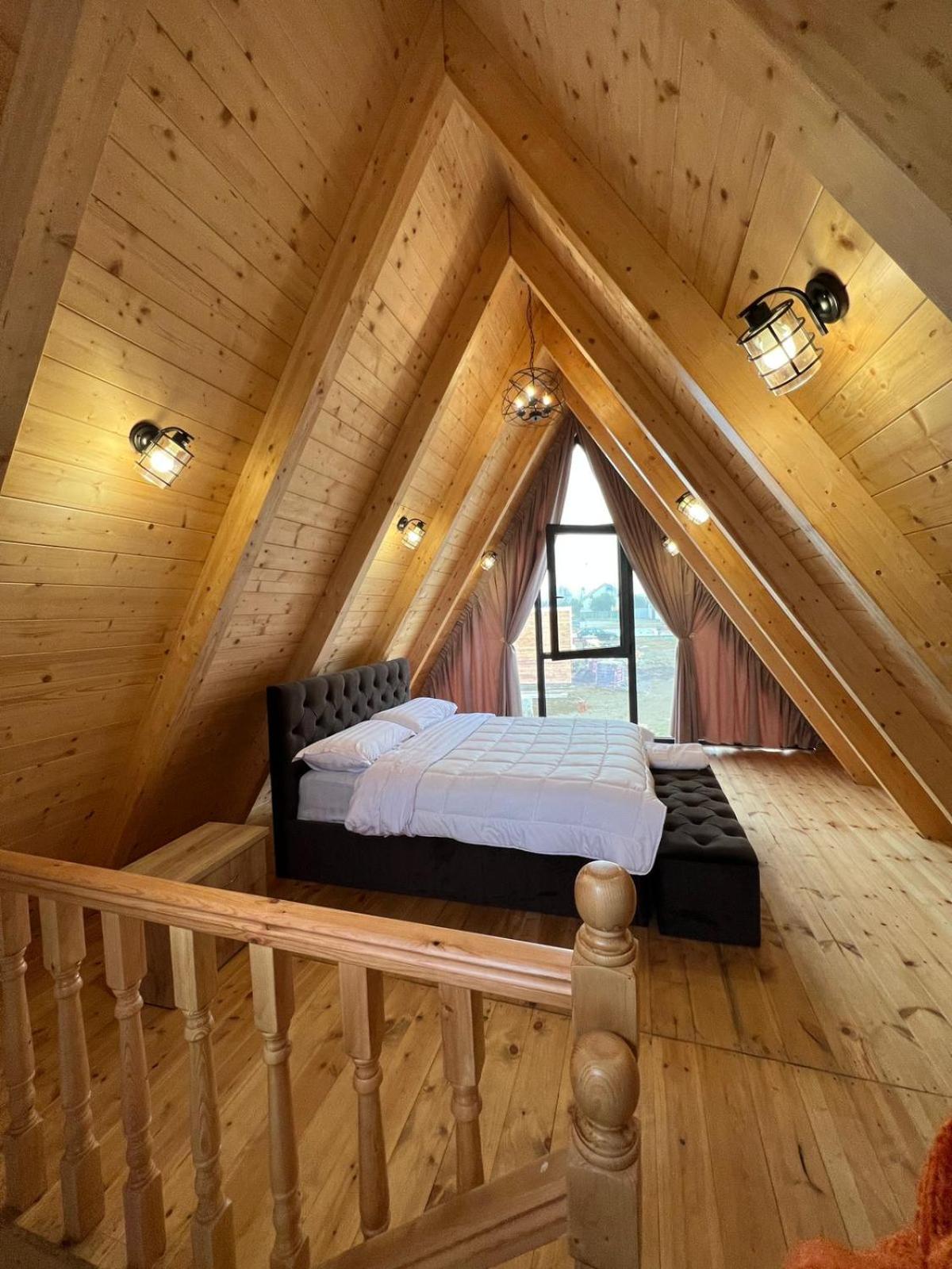 Windmill Shkodra Gesthouse Camping & Grill Eksteriør bilde
