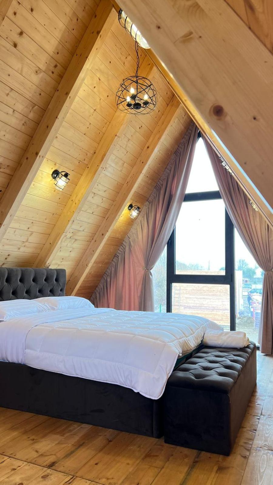 Windmill Shkodra Gesthouse Camping & Grill Eksteriør bilde